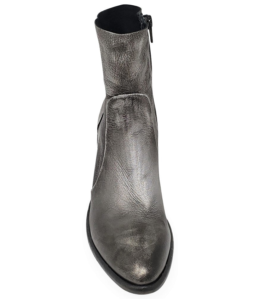 Madison.Maison laminated leather ankle boots - Silver