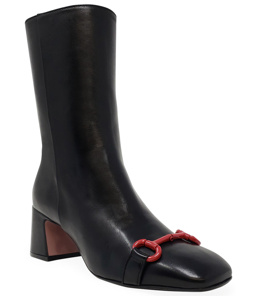 Black boots with outlet red stripe